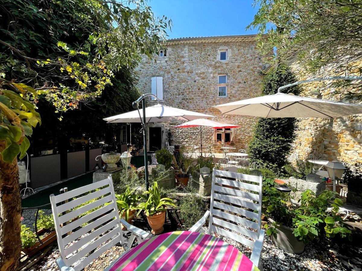 Le Manoir Du Raveyron Ξενοδοχείο Vallon-Pont-dʼArc Εξωτερικό φωτογραφία