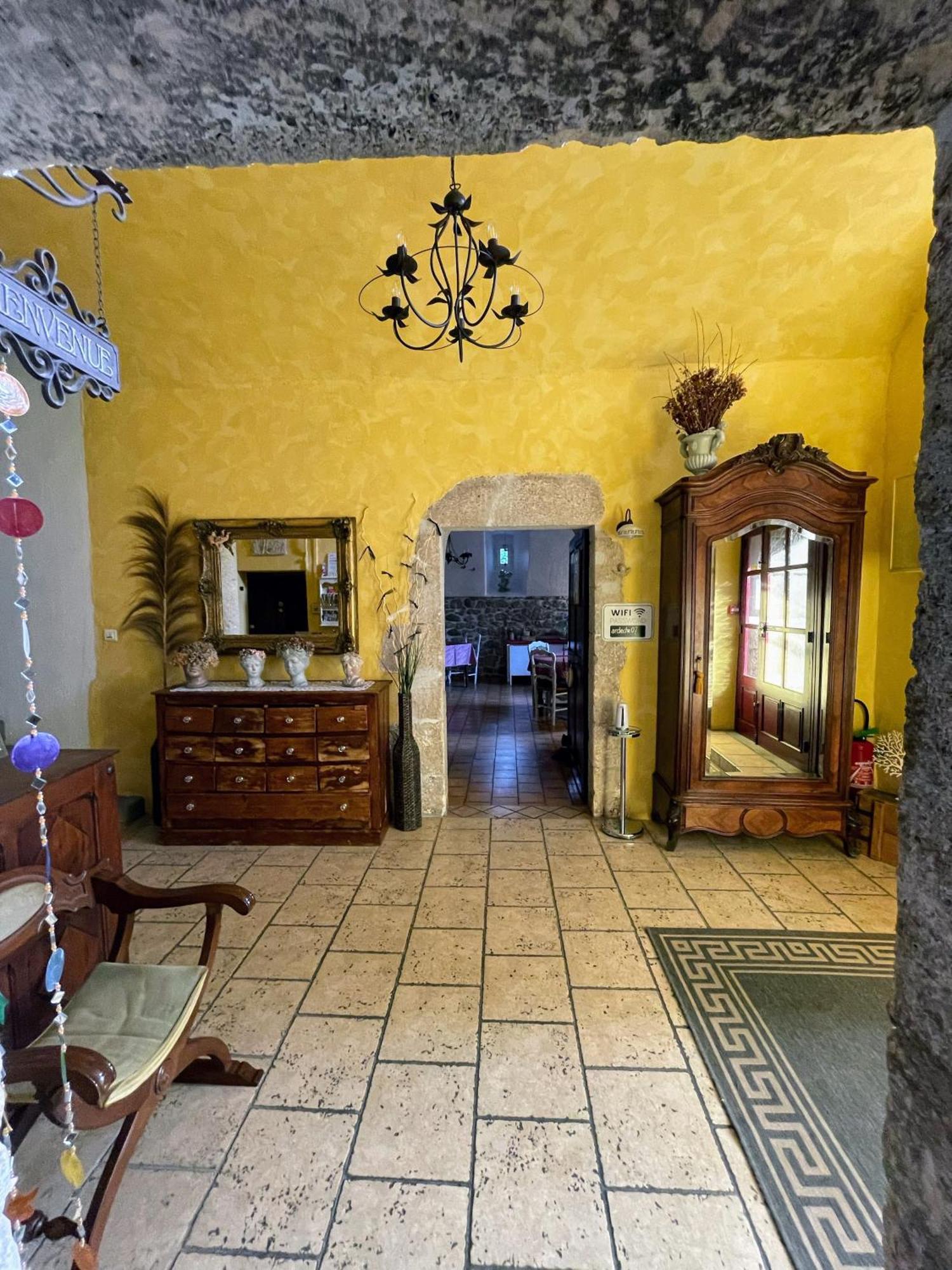 Le Manoir Du Raveyron Ξενοδοχείο Vallon-Pont-dʼArc Εξωτερικό φωτογραφία