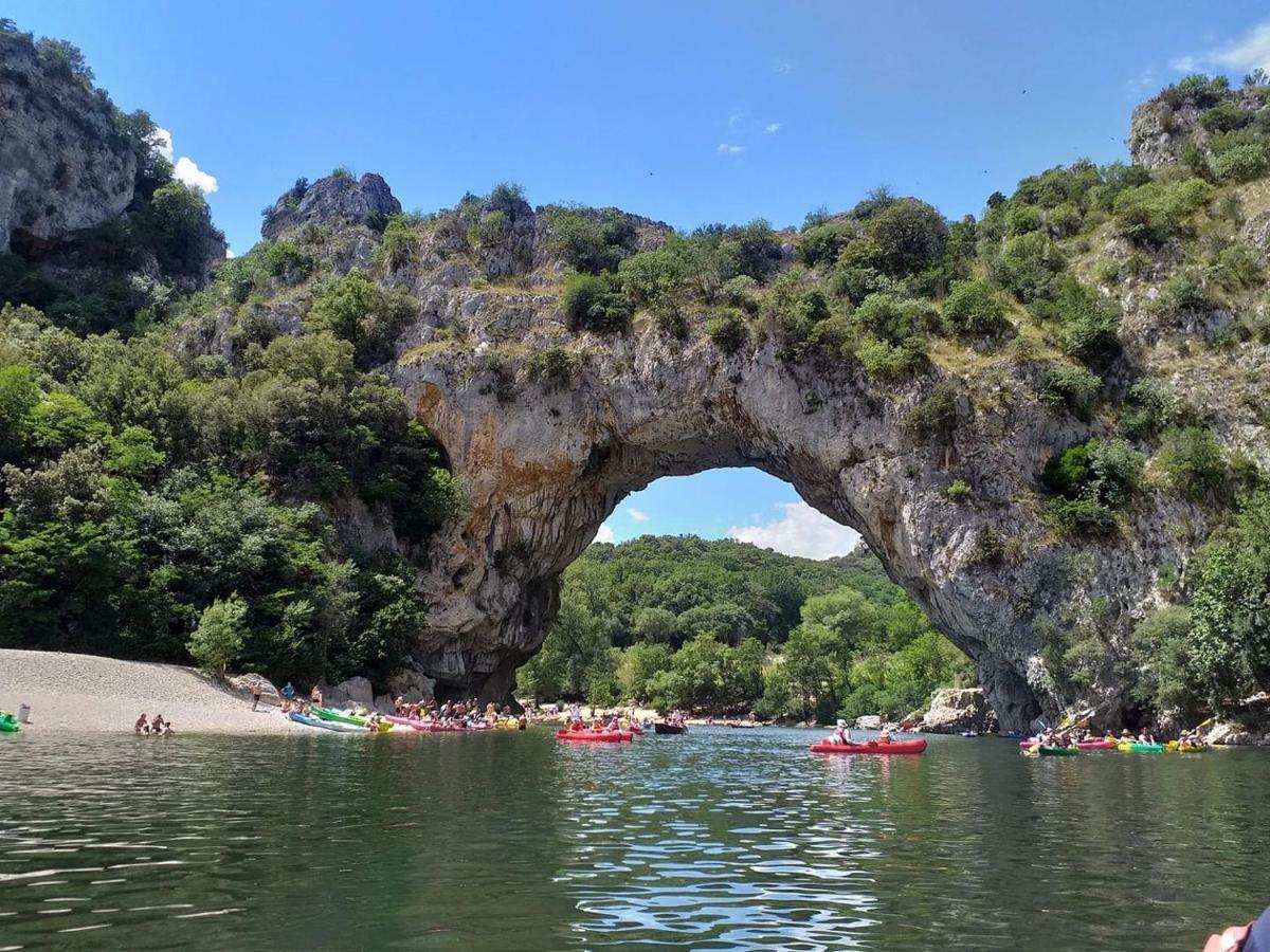 Le Manoir Du Raveyron Ξενοδοχείο Vallon-Pont-dʼArc Εξωτερικό φωτογραφία